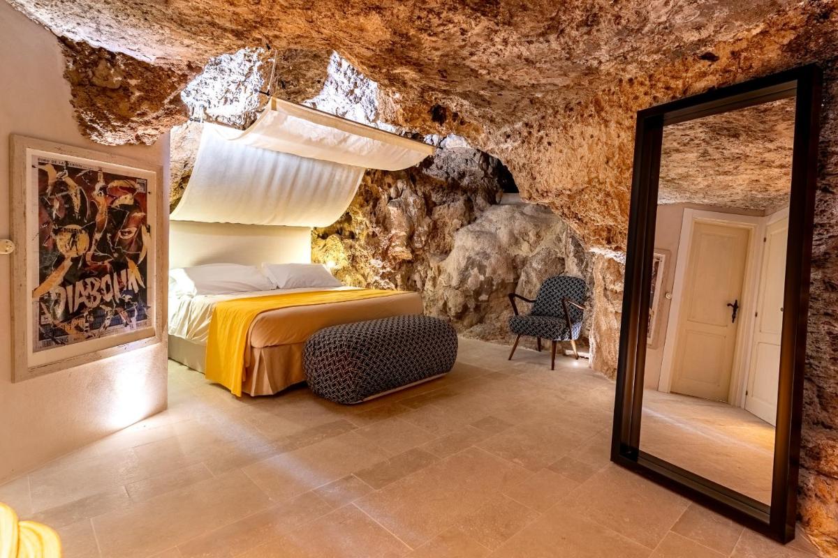 Charming Nest with Terrace by Wonderful Italy - Housity