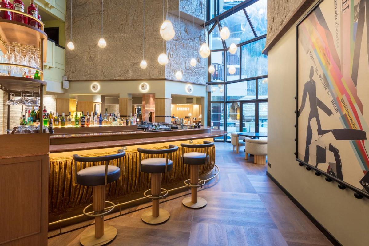 Restaurant ou autre lieu de restauration dans l'établissement Hôtel Les Aiglons Chamonix