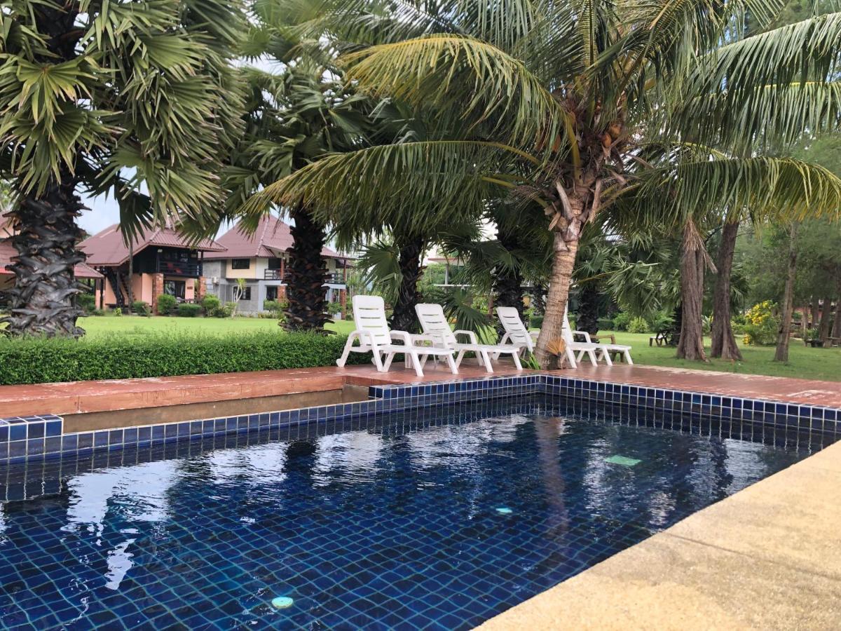 The Chevalley Beach Resort - Housity