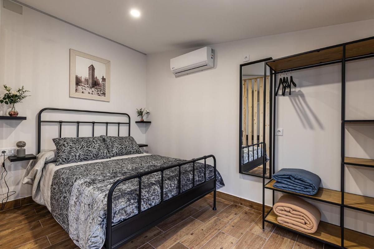 Apartamentos Jardines - Housity