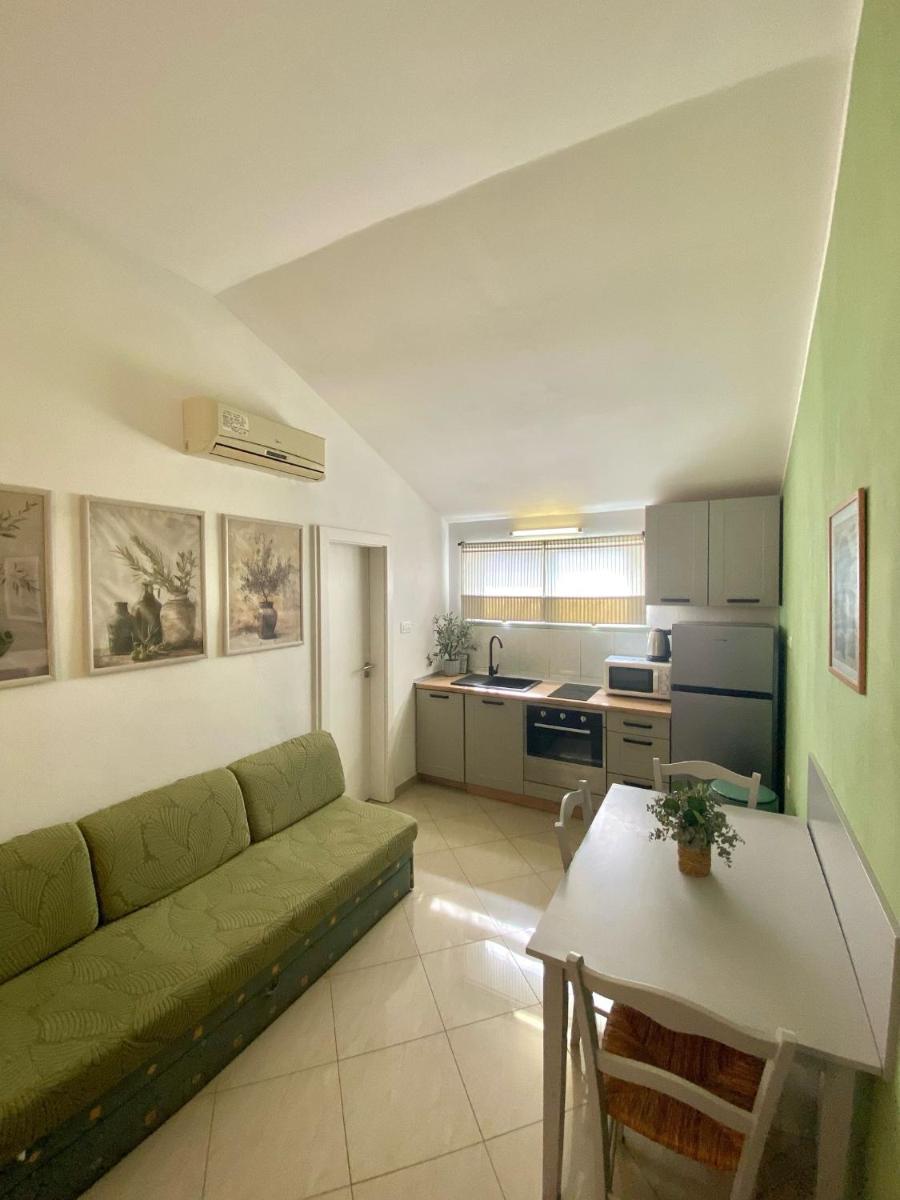 Apartments Maria Kukljica - Housity