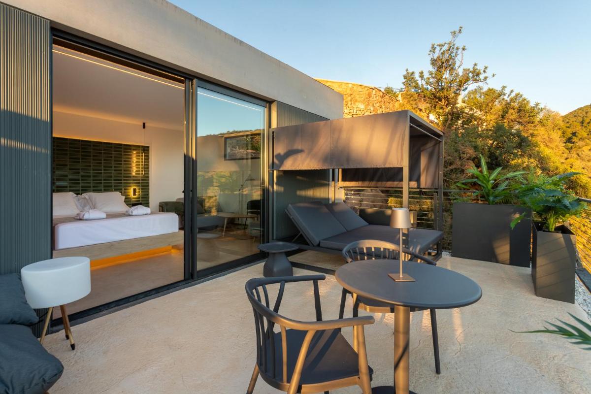 Resort Serra Nature - Luxury Villas Hotel Boutique - Housity