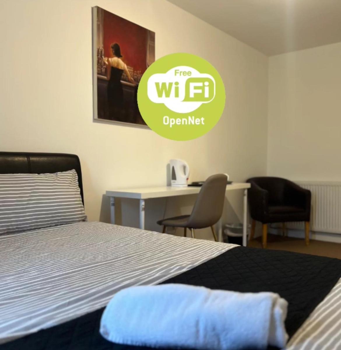 Kings Hotel Blackburn - Housity