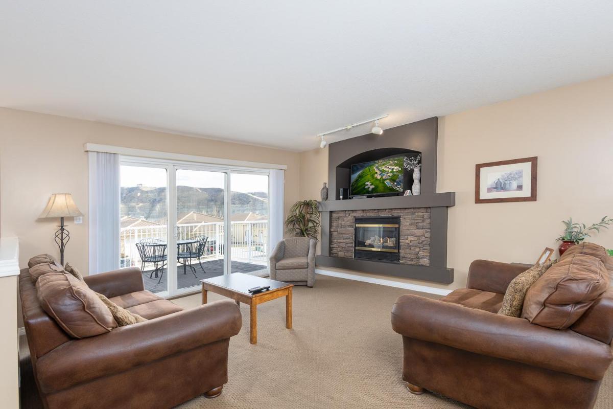 Paradise Canyon Golf Resort - Luxury Condo U399 - Housity