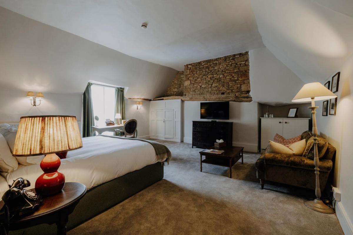 The Bull And Swan - Housity