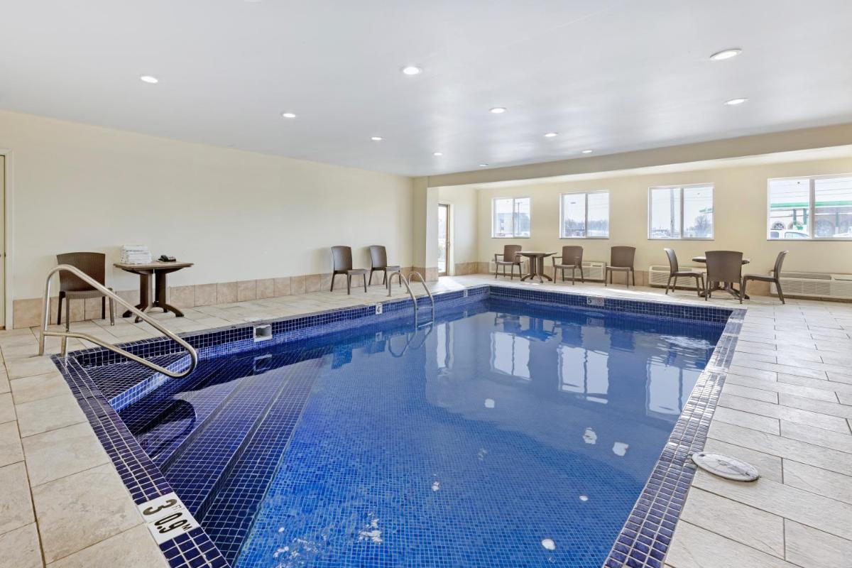 Comfort Inn & Suites Michigan City South - Housity