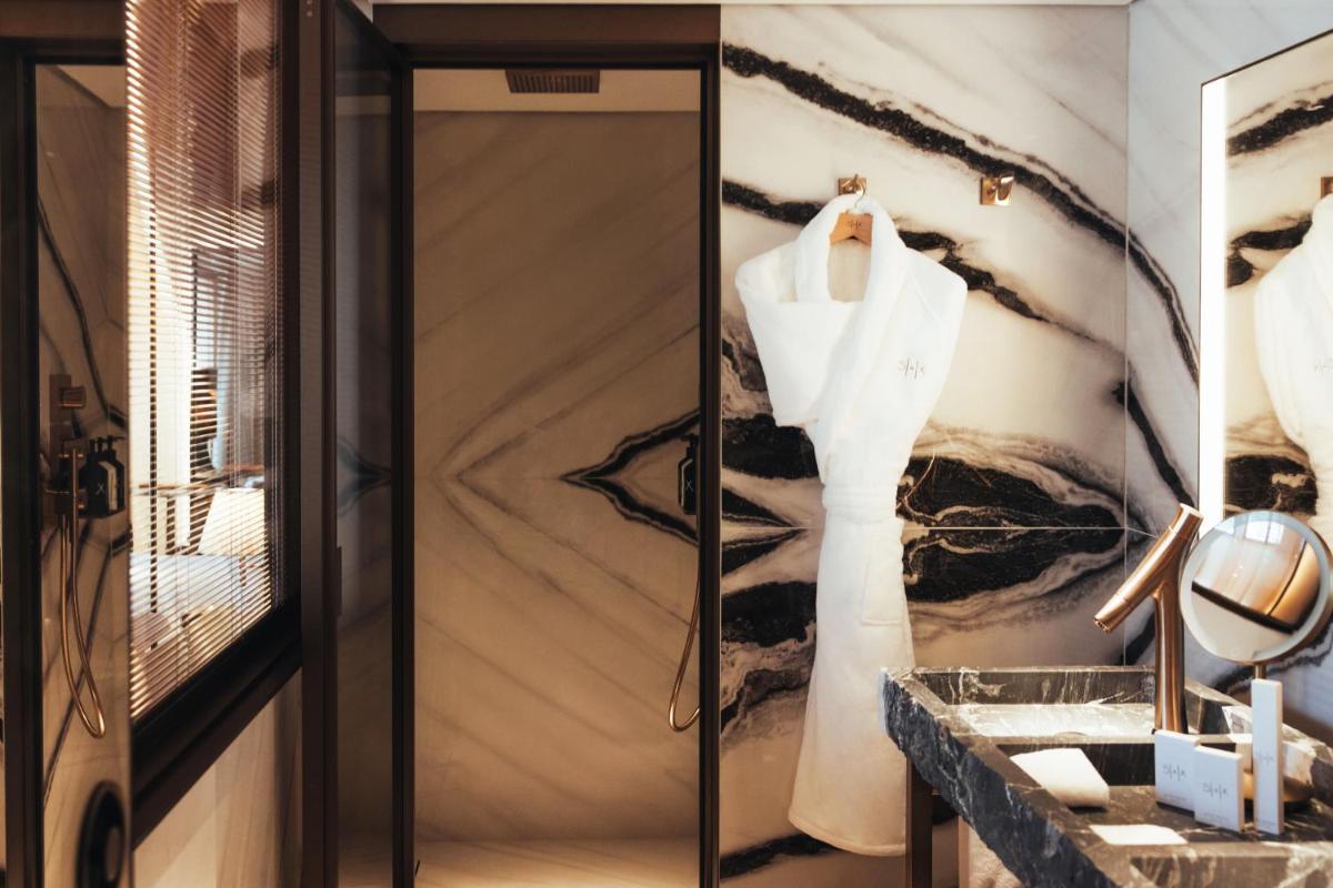 Cuisine ou kitchenette dans l'établissement Hotel SAX Paris, LXR Hotels & Resorts
