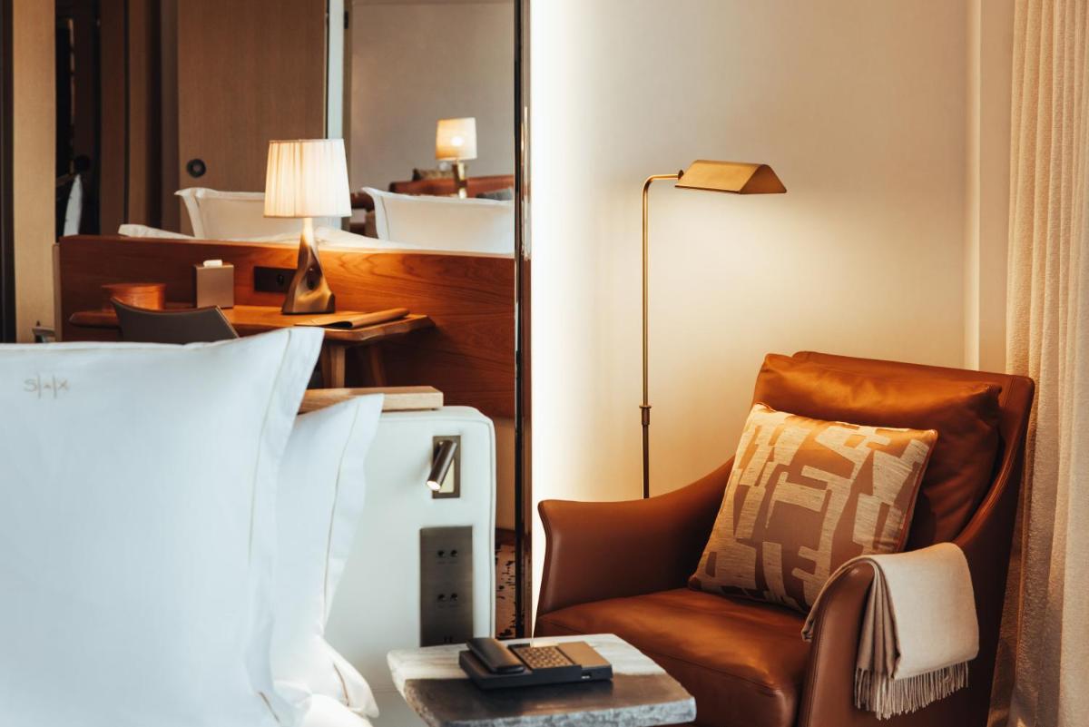 Coin salon dans l'établissement Hotel SAX Paris, LXR Hotels & Resorts