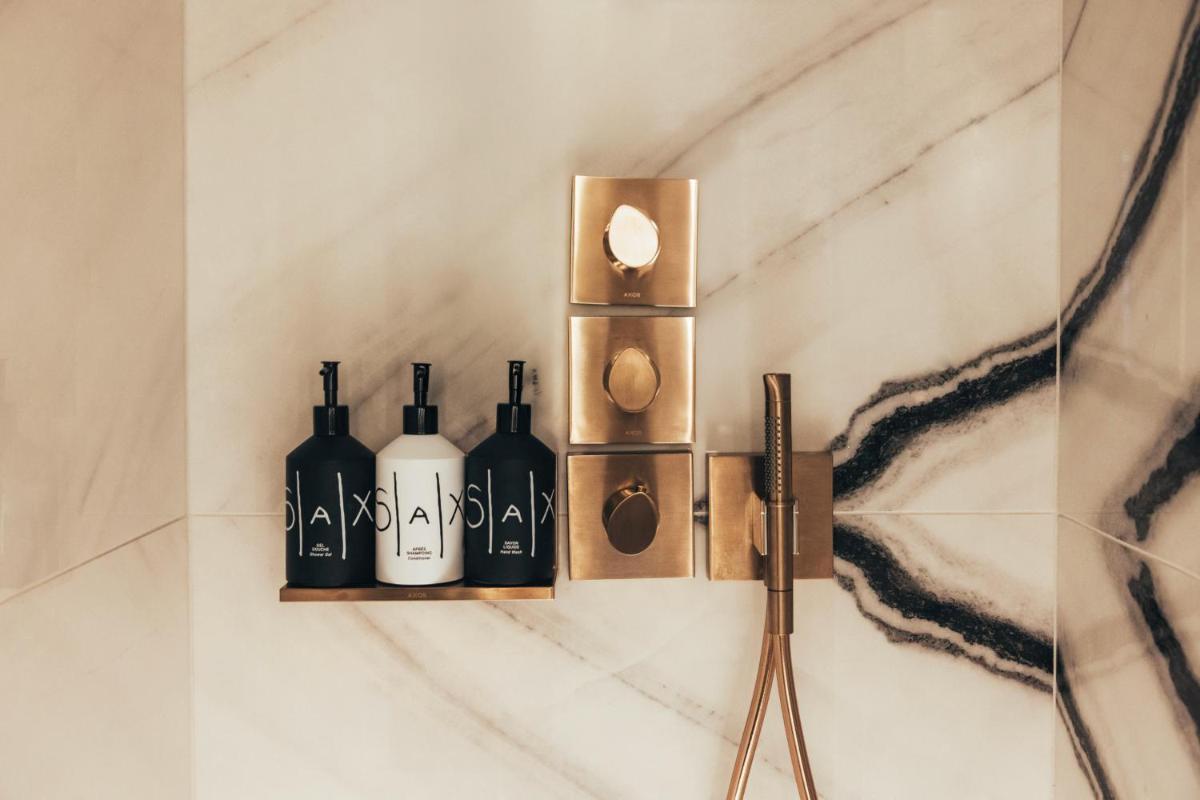 Boissons dans l'établissement Hotel SAX Paris, LXR Hotels & Resorts
