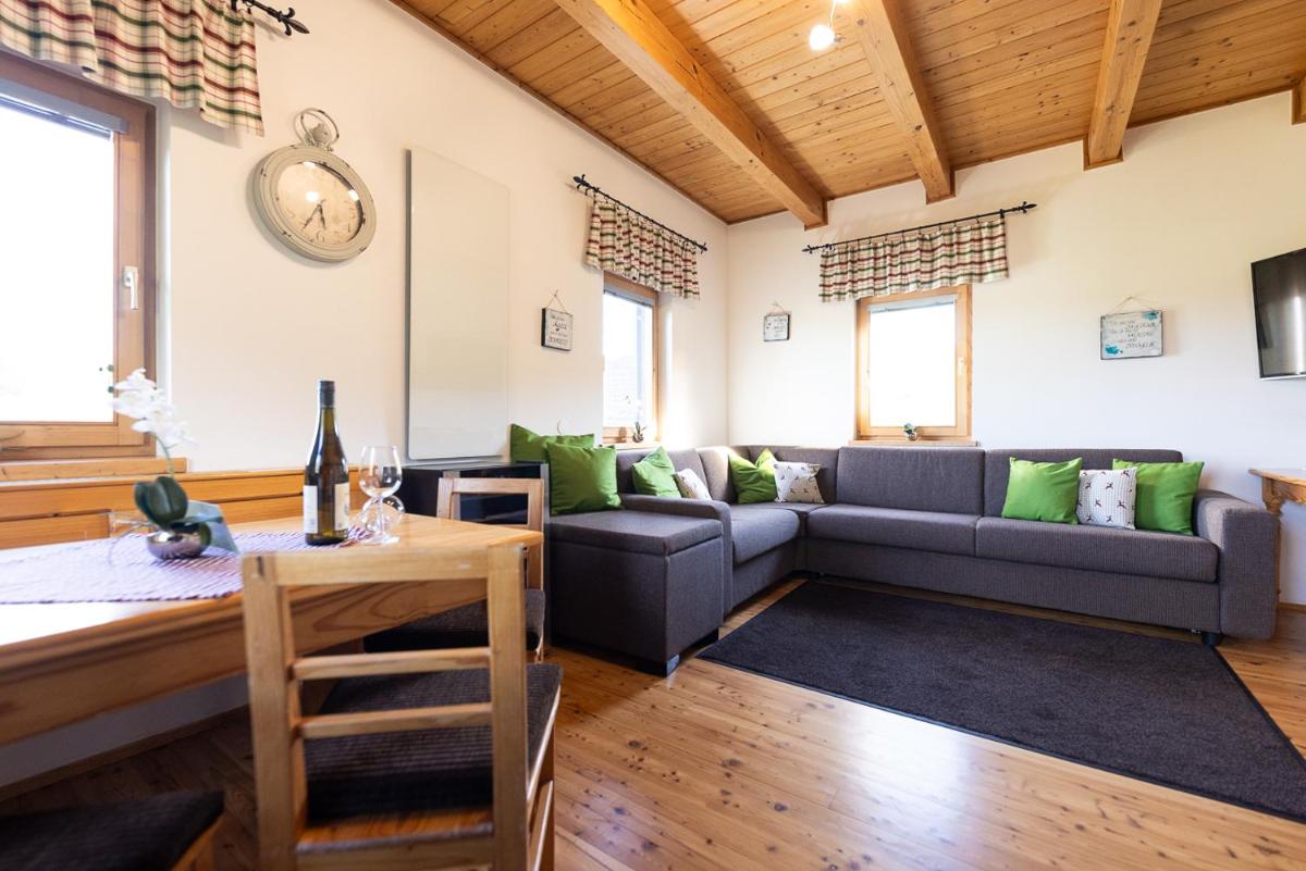 Weingarten & Appartement Auszeit with private Spa - Housity