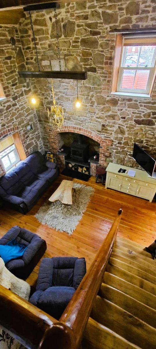 2 Bed Sandstone Residence - Housity