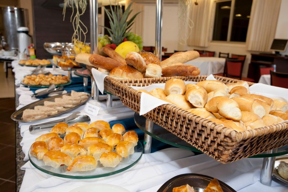 Laguna Plaza Hotel - Housity