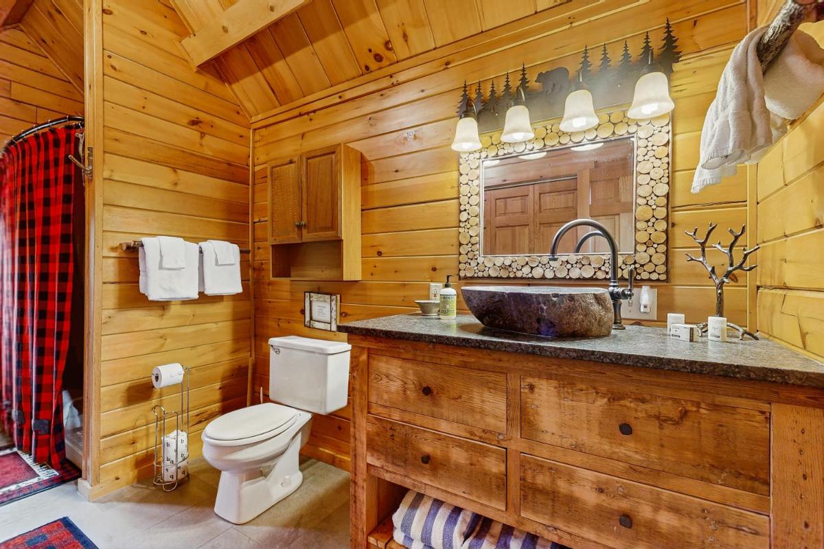 Mooseleuk Lodge - Housity