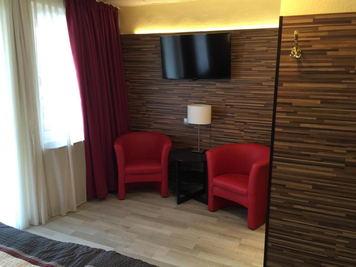 Hotel Rhein INN - Housity