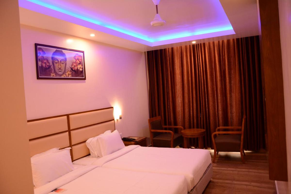 Kani Residency Hotel - Housity