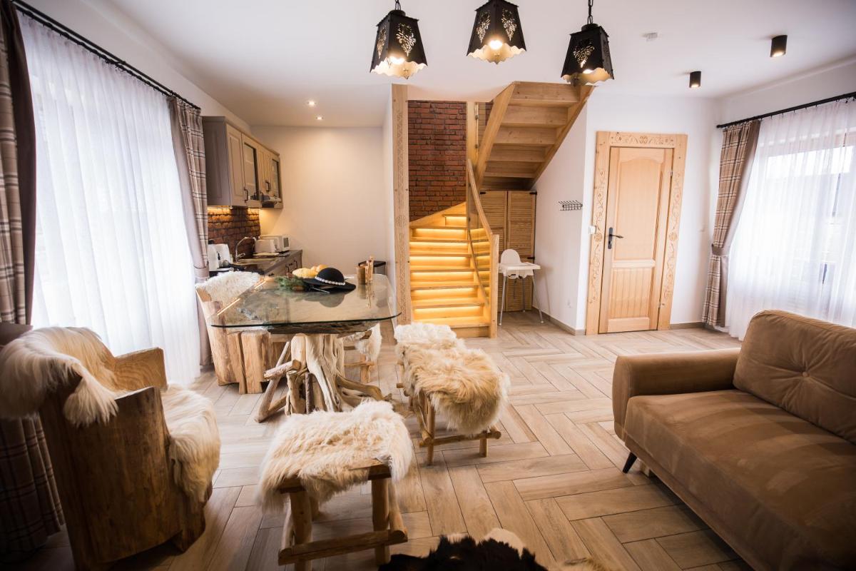 Luxury Houses & Apartments Zaliński - Housity