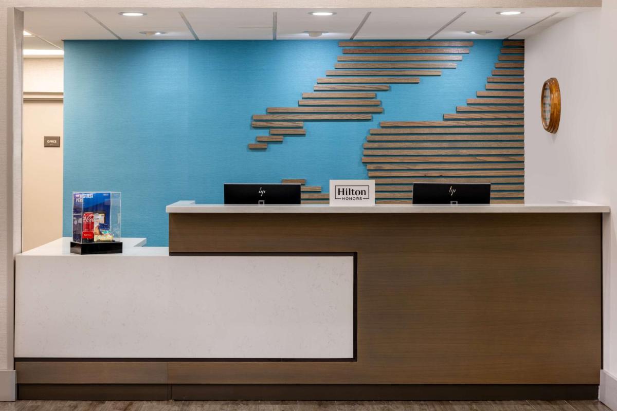 Hampton Inn & Suites Venice Bayside South Sarasota - Housity
