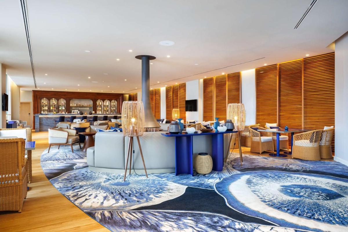 Uma área de estar em Hilton Vilamoura