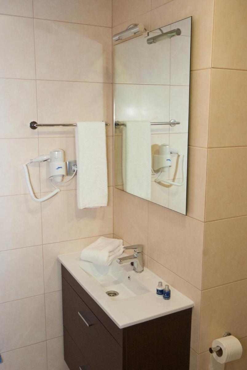 Un baño de Apartahotel & Spa Jacetania