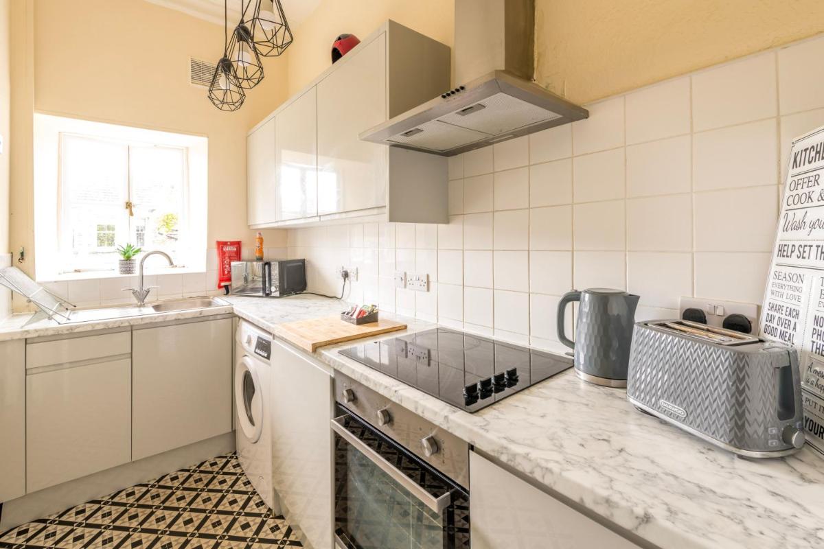 Cosy Osborne with Free Parking by Prescott Apartments - Hizvo