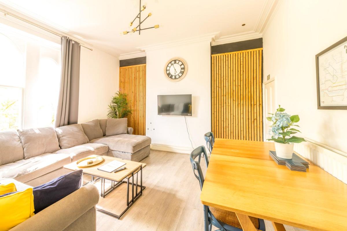 Cosy Osborne with Free Parking by Prescott Apartments - Hizvo