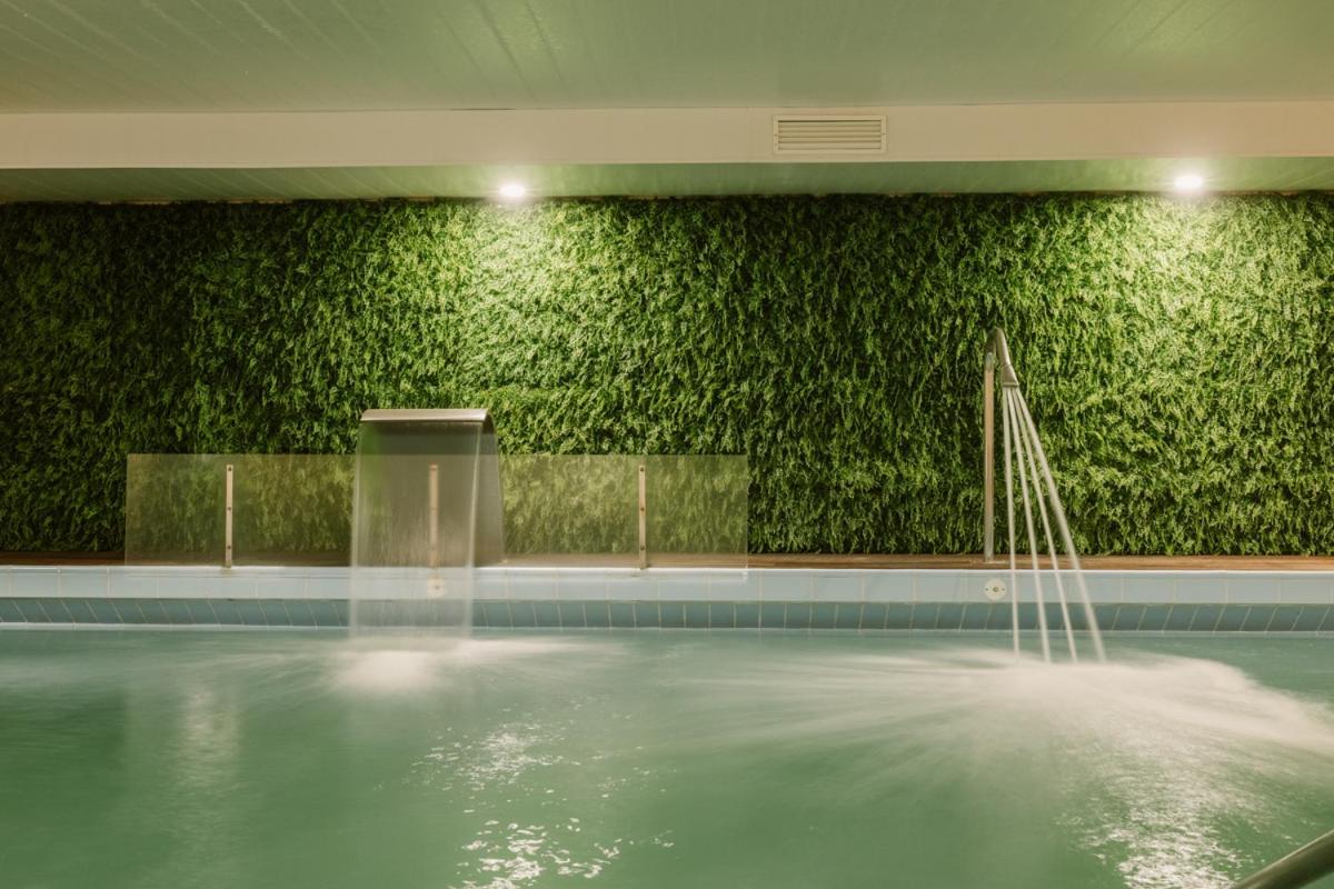 Piscina en o cerca de Hotel Lodomar Spa & Talasoterapia