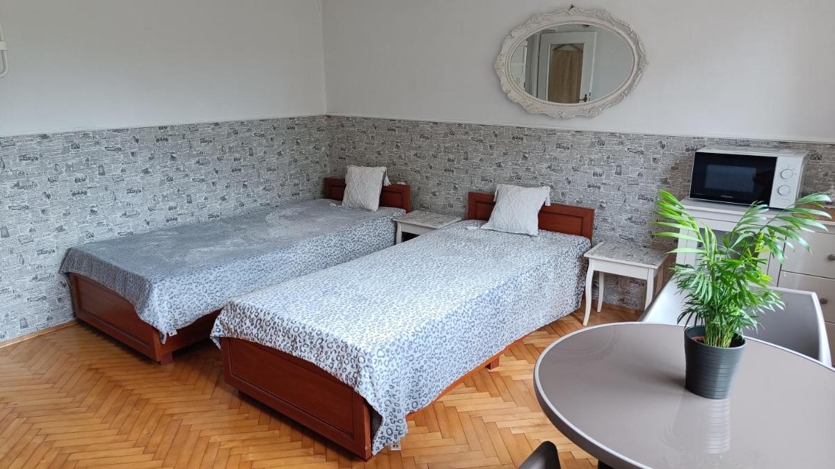 Pokoje Gościnne U Ewy - Housity