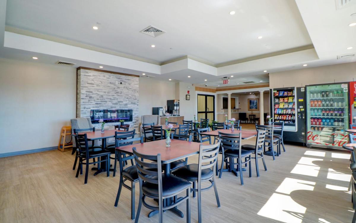 Anchorage Inn and Suites - Housity