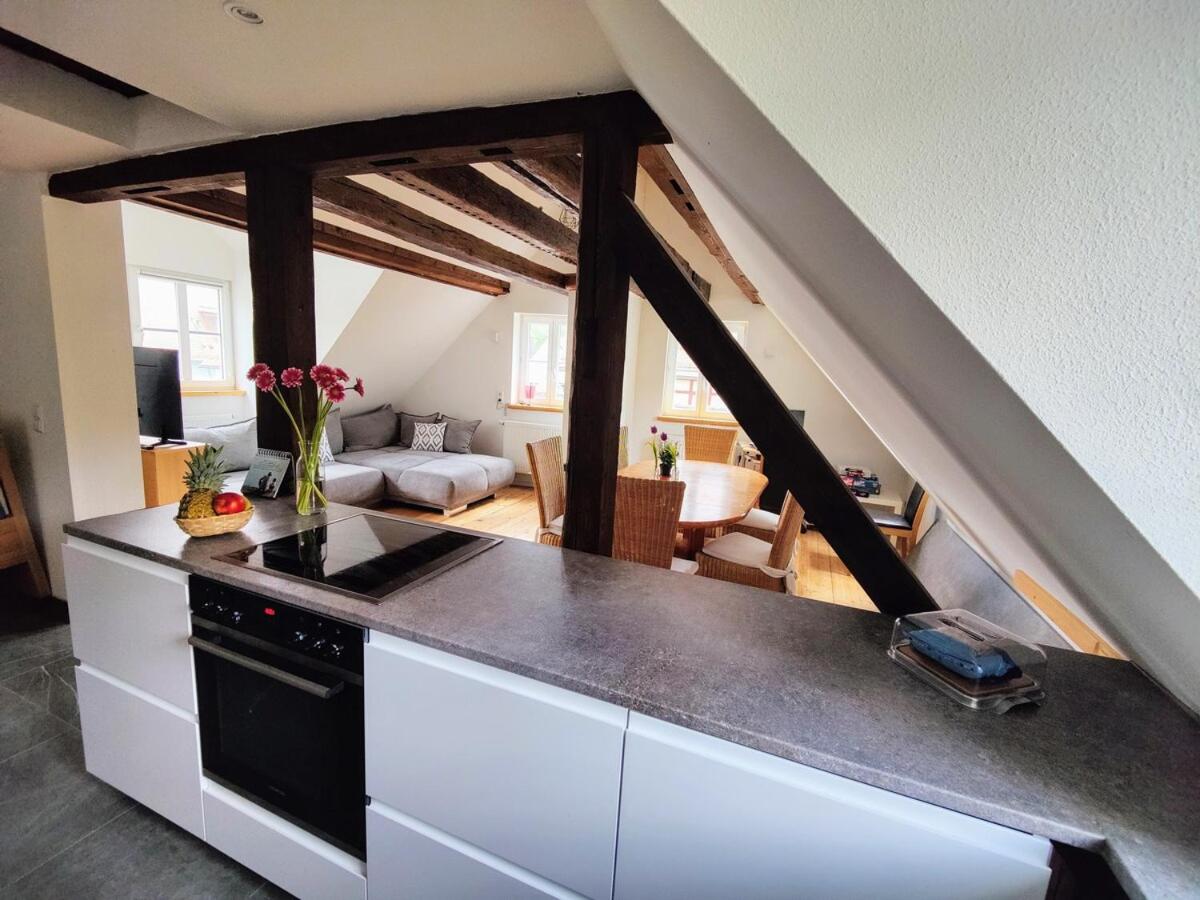 Malerisches Apartment am Kirchplatz - Housity