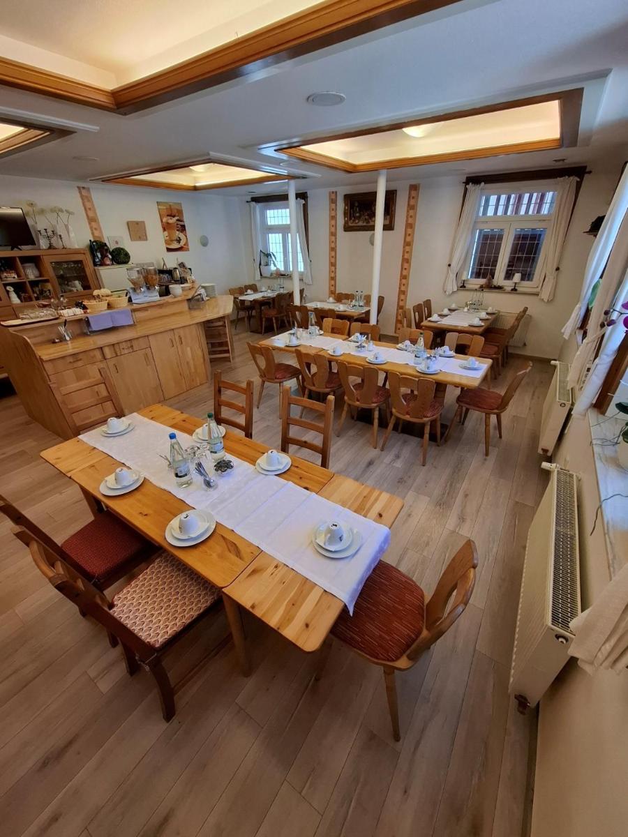 Landhotel Solmser Hof - Housity