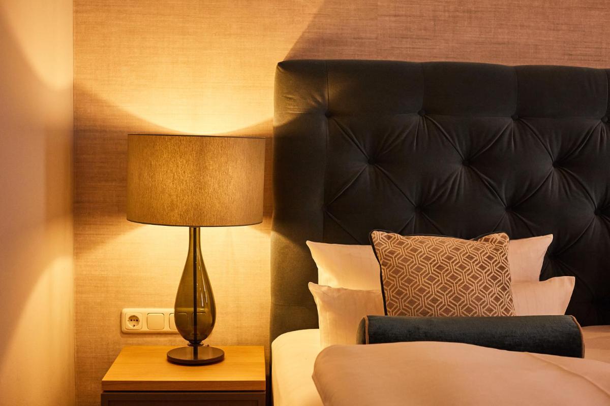 Fuchsbau Romantik Hotel & SPA Restaurant & FOX Bar - Housity