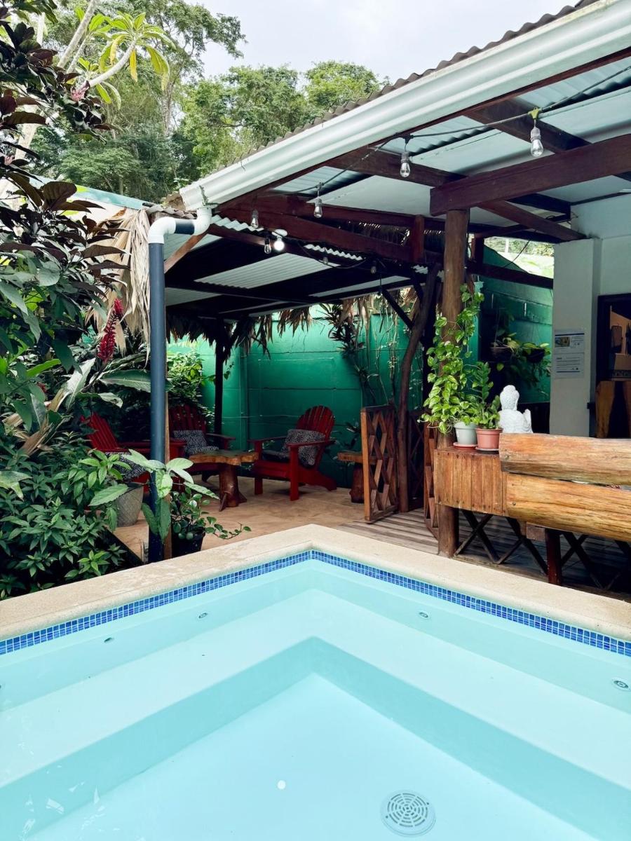 Colibri Ecolodge 3 minutes walk to beach and town - Housity