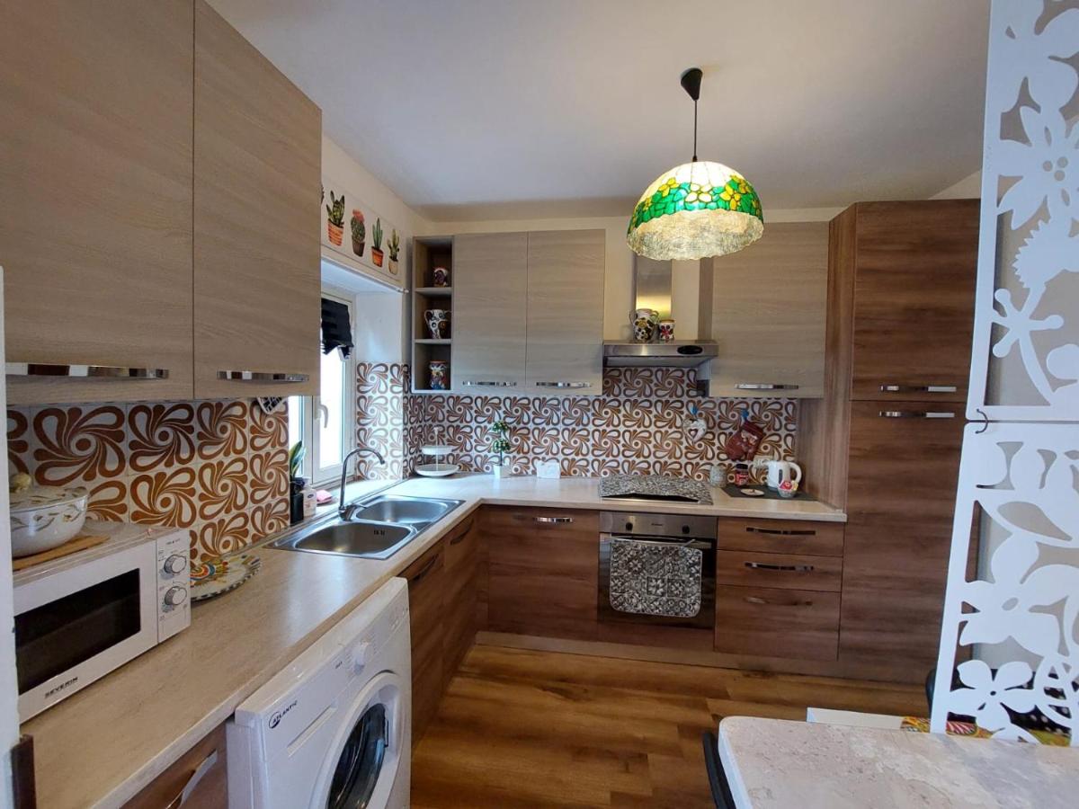 Al Teatro Antico Rooms & House - Hizvo