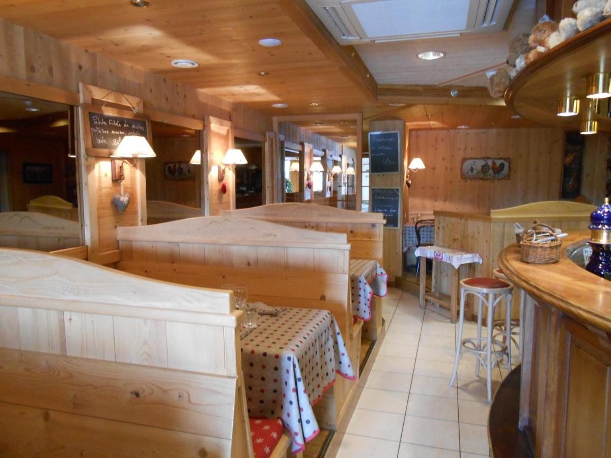 Restaurant ou autre lieu de restauration dans l'établissement Hotel Blanc