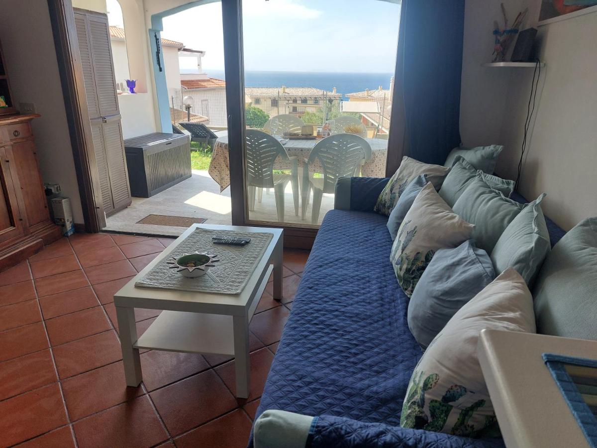 "Sardinia Blue Home" Vista mare, tramonti mozzafiato su Golfo Asinara, giardino, parking e Wi-Fi - Hizvo