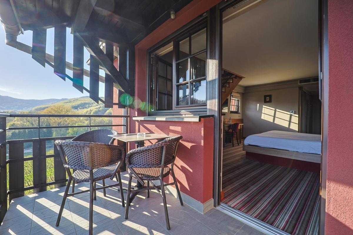 Vue générale sur la montagne ou vue sur la montagne depuis l'hôtel