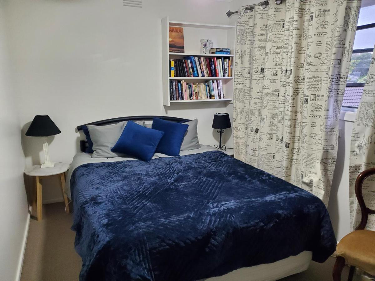 Gateway to the Surf Coast and Geelong - Housity