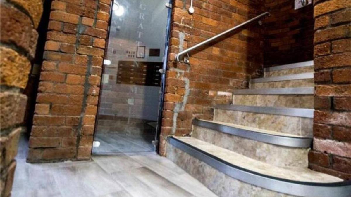 StayZo Modern Studio Apartment 1 in Bradford City - Housity