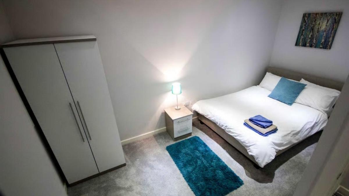 StayZo Modern Studio Apartment 1 in Bradford City - Housity