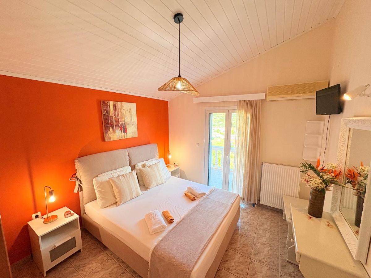 Myrtos Hotel - Housity