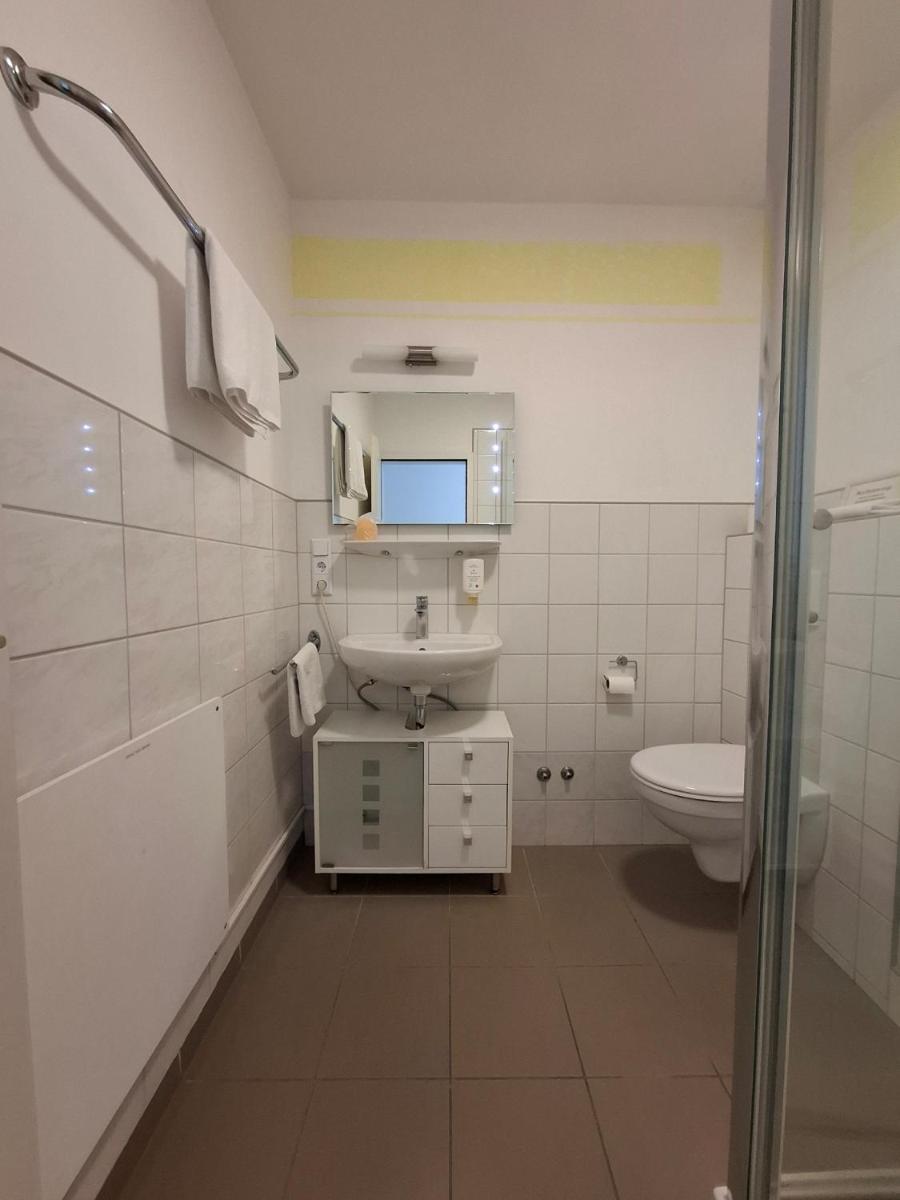 Landhotel Solmser Hof - Housity