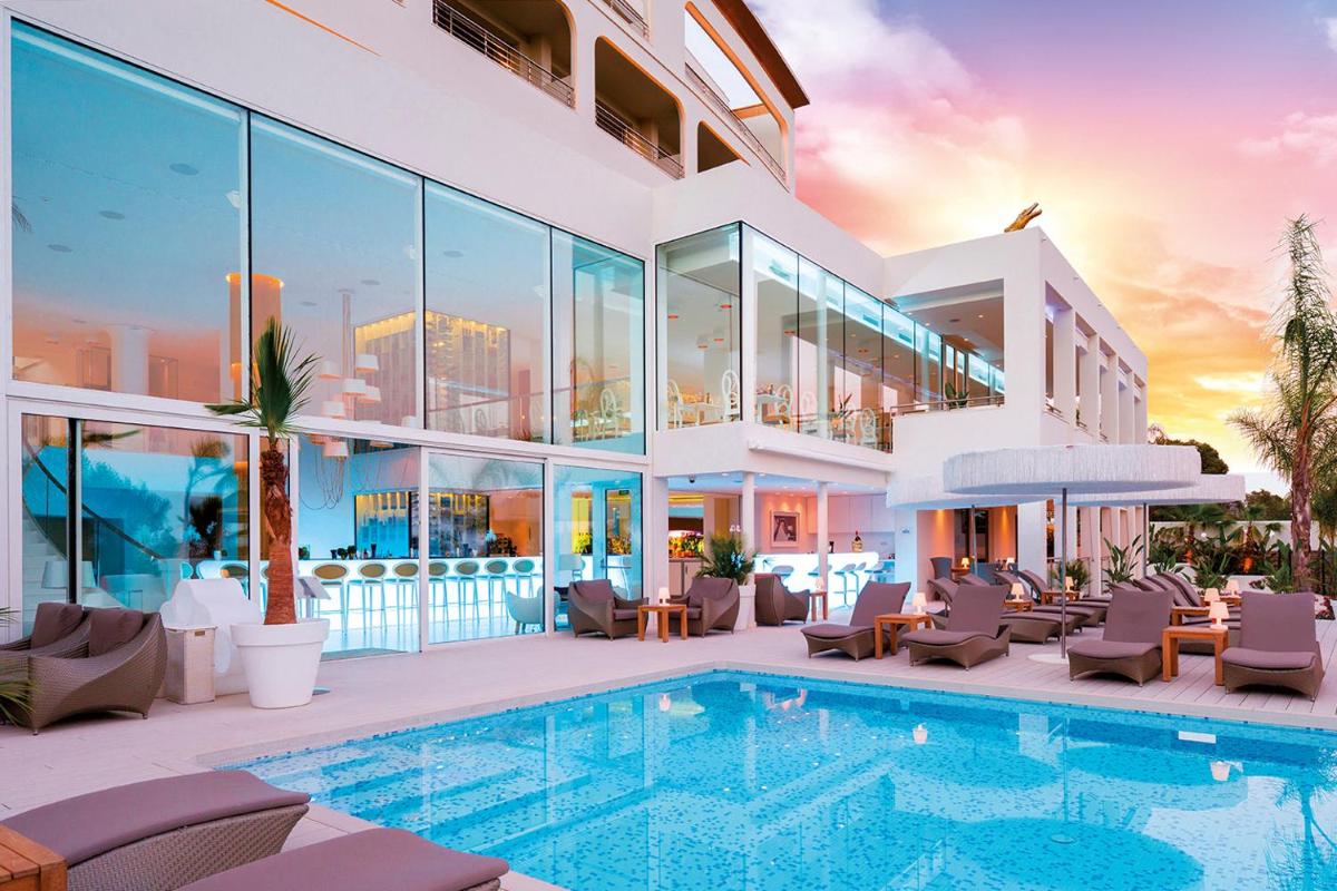 Piscina en o cerca de Portals Hills Boutique Hotel
