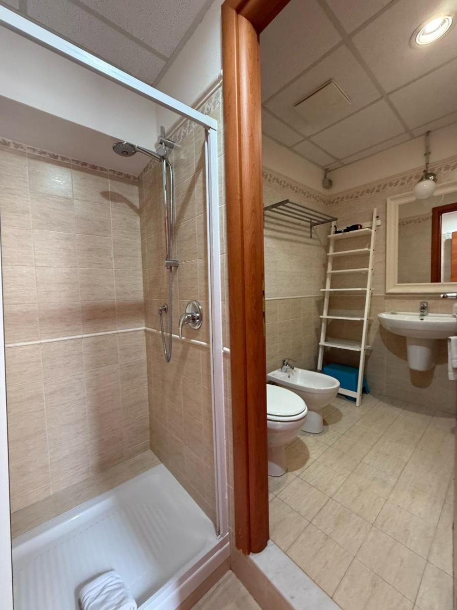 Andres Guest House Sanremo - Housity