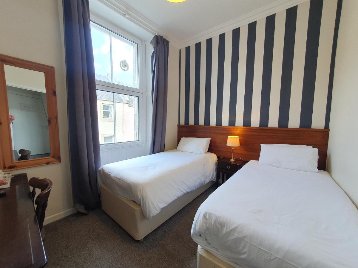 The Royal Hotel - Housity