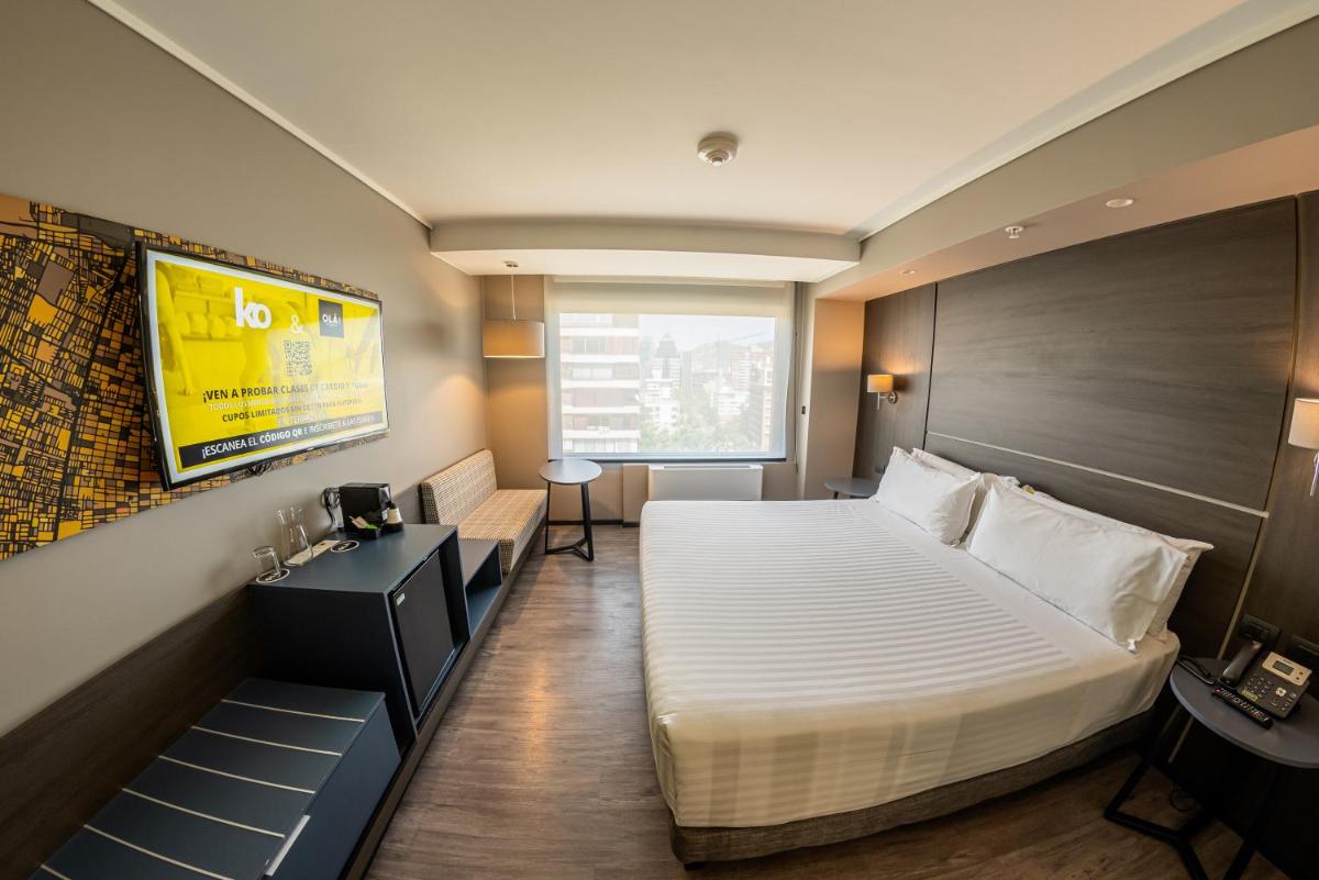 Ola Santiago Providencia, Tapestry Collection by Hilton - Hizvo