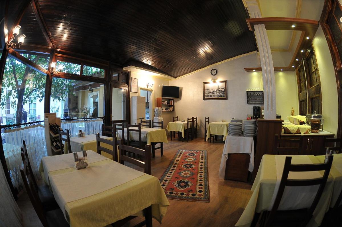 Antikhan Hotel - Housity
