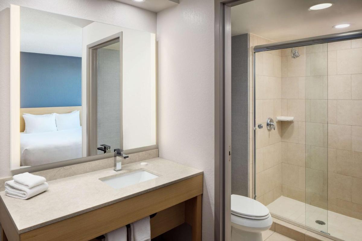 Hyatt Place Lake Mary/Orlando North - Housity