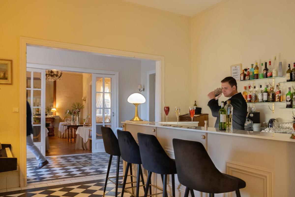 Boissons dans l'établissement Logis Hôtel Restaurant Château Bellevue