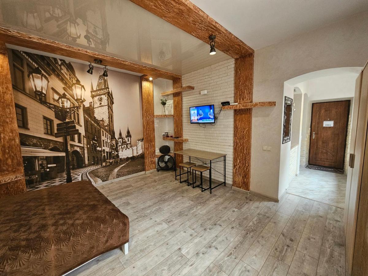 Apartment on Horodotska street - Housity