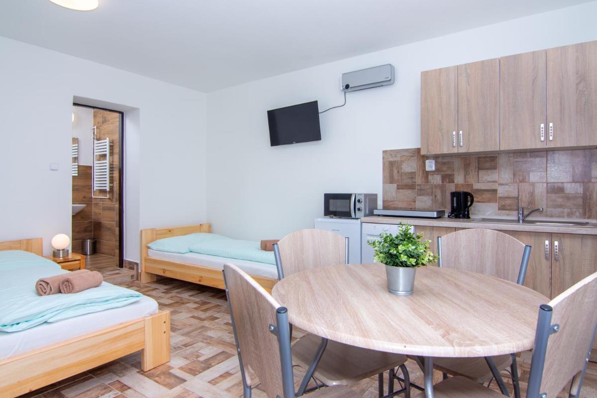 Penzion Anareta - Housity
